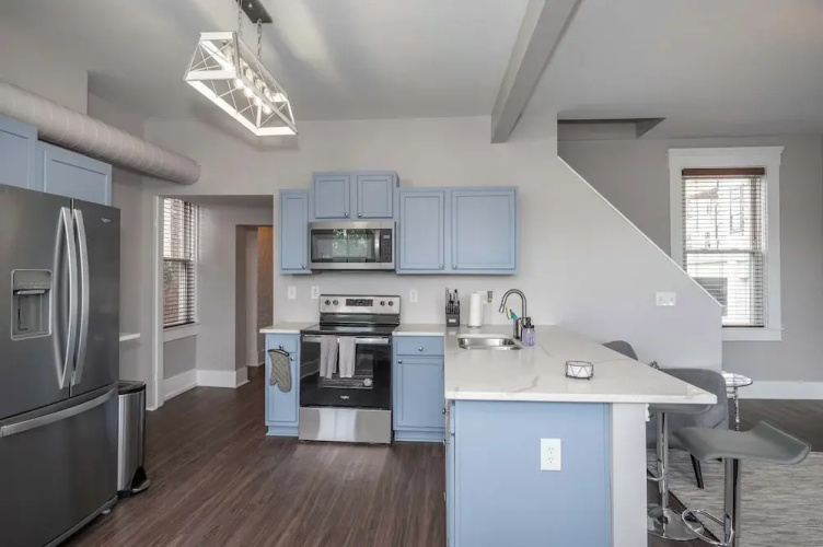 Heart of Mainstrasse Apt 4