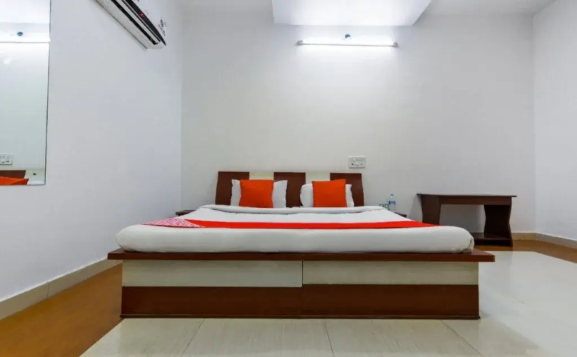Hotel Dolphin