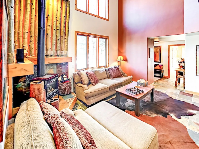 505 S 2nd - 5 Br Home