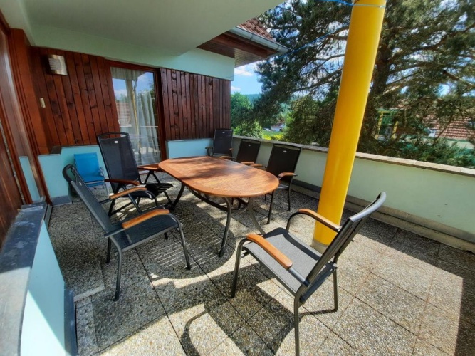 Apartment with balcony