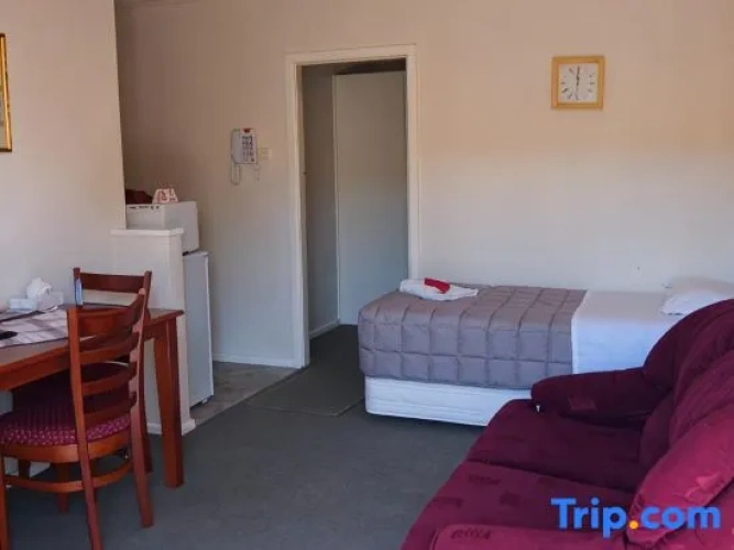 2 Bedrooms Double Suite