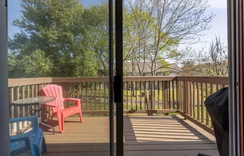 Happy Trails 2 Bedroom Condo by RedAwning
