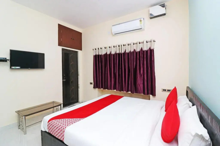 Krisha Palace by OYO Rooms