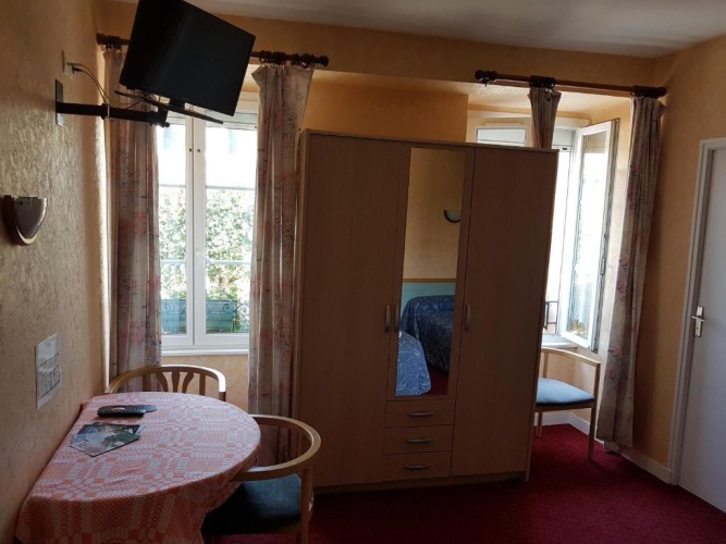 Standard Family room