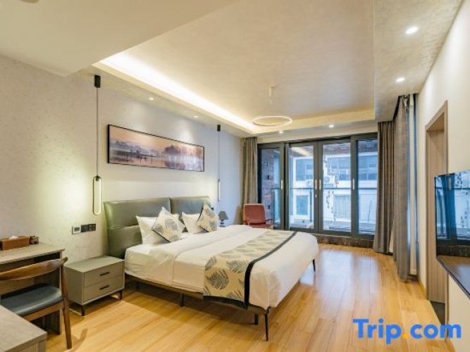 Deluxe Double Suite