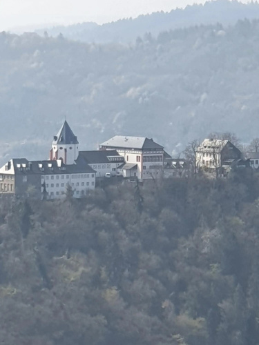 Zur Königslay