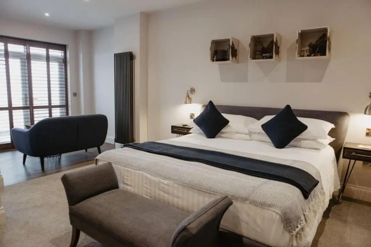 Standard Twin room