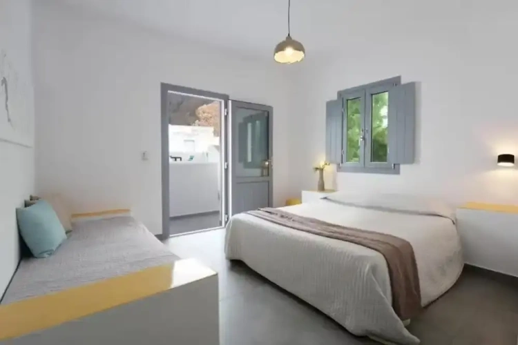 Superior Triple room
