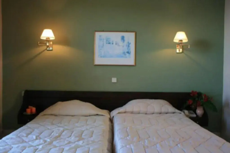 Aegli Hotel