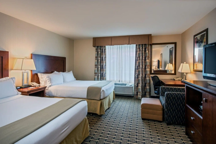 1 Bedroom Quadruple Suite