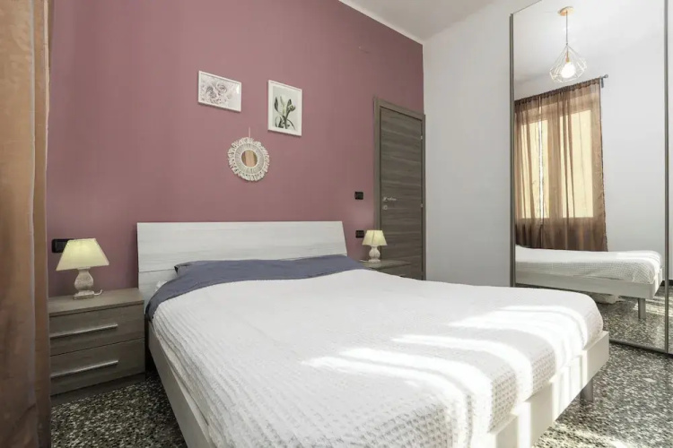 Rosa Homes - The Red