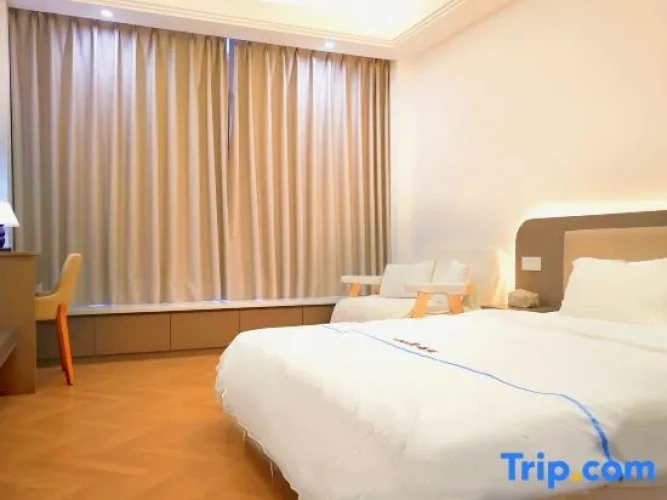 4 Bedrooms Comfort room