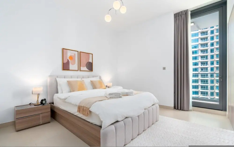 Modern 2BR at Liv Residence