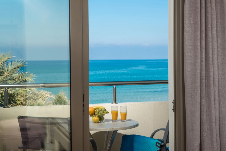 Malliotakis Beach Hotel by Checkin