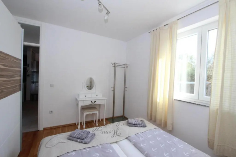 Apartment Adi