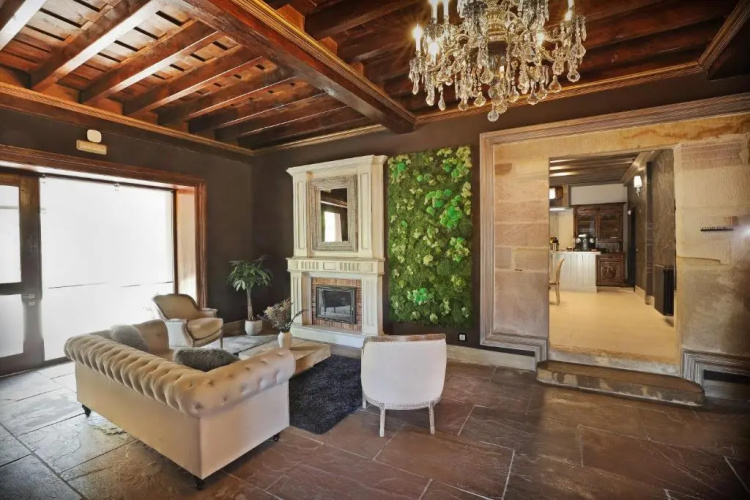 Casona De La Pinta