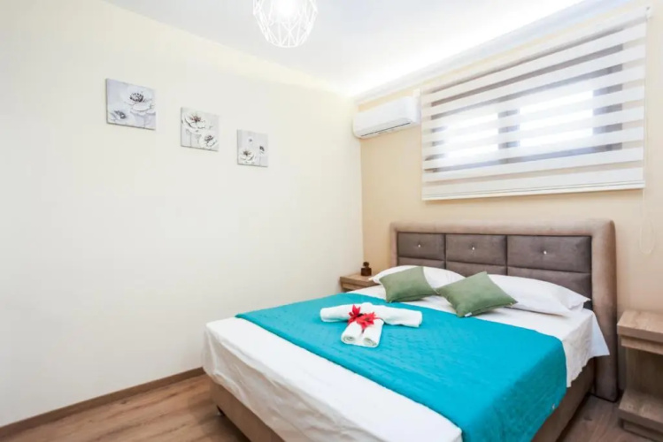 TwinStars apartment with courtyard and view