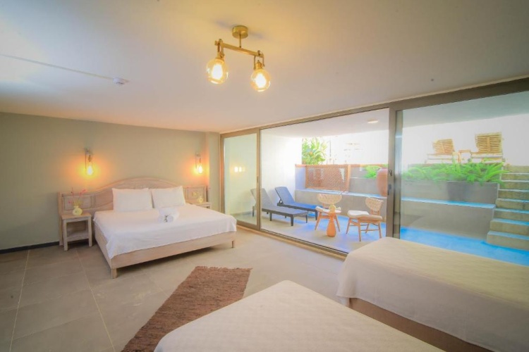Standard Quadruple room