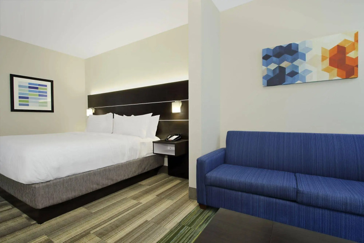 Holiday Inn Express & Suites Brookshire - Katy Freeway by IHG
