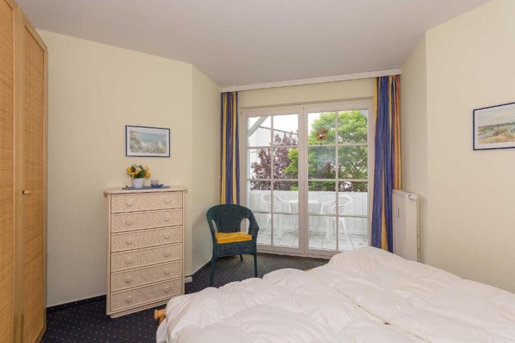 Apartment with balcony