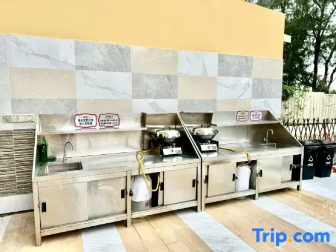 Yihai Yilian Homestay