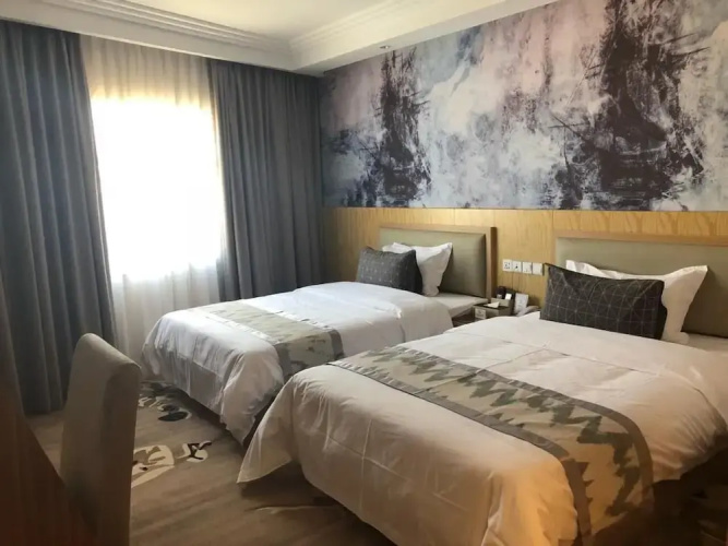 St. Moritz Business Hotel