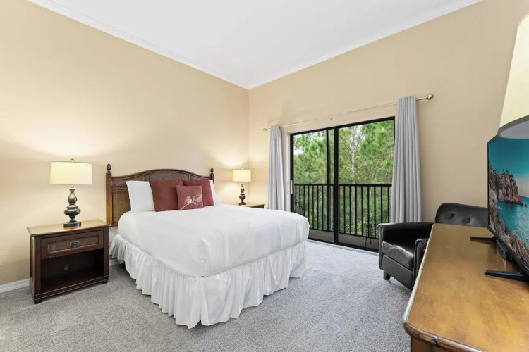 Homey Nature Escape Sleeps 6!