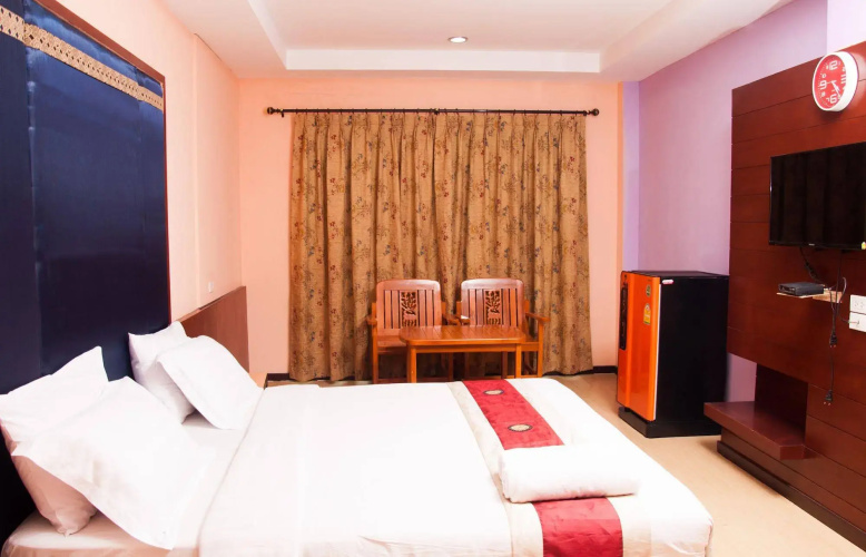 Le Platinum Inn