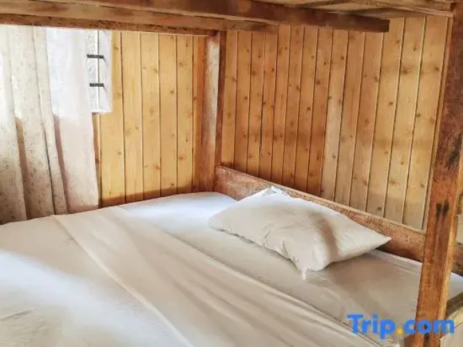 Sawa Sawa Beach Hotel & Backpackers
