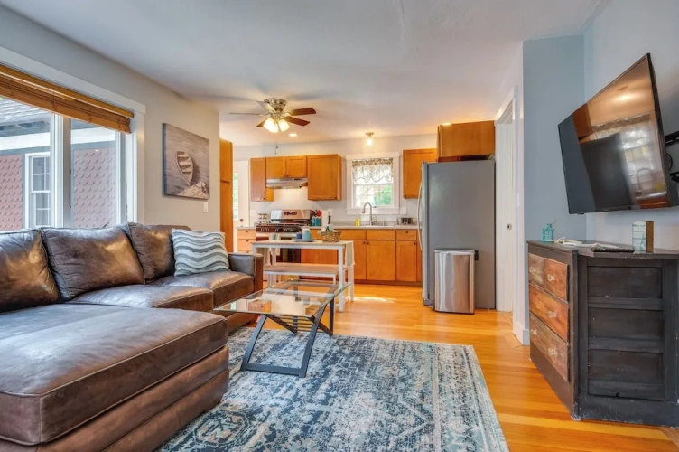 2 Bedrooms Cottage