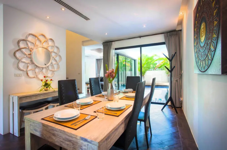 Luxury Pool Villa Kamala