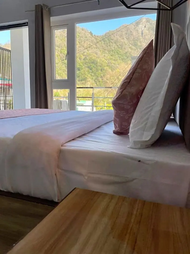 Hotel Wraveler Inn
