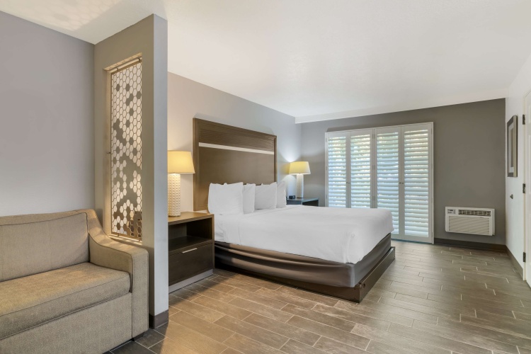 Double Suite