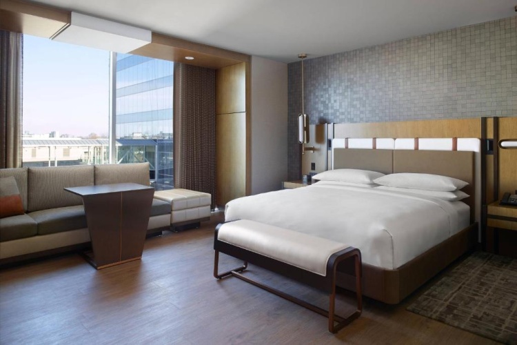 Standard Double room with city view