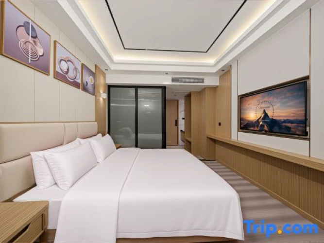 Standard Double room with view