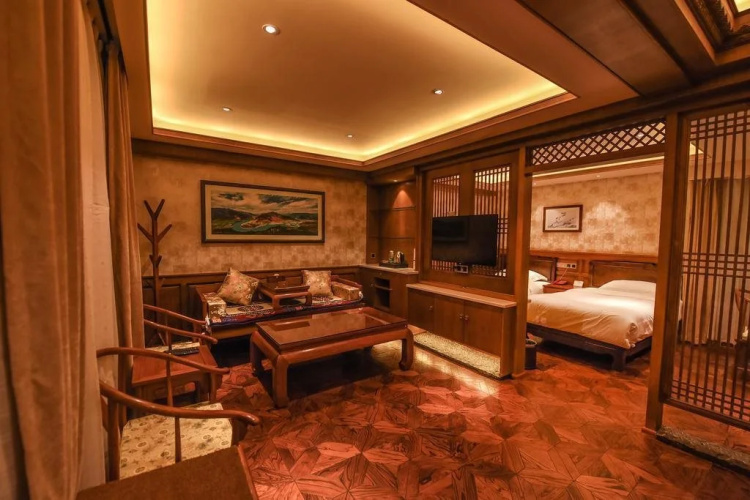 Shangrila Nan Ka Ming Dian Inn