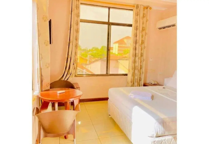 Maredori Hotel
