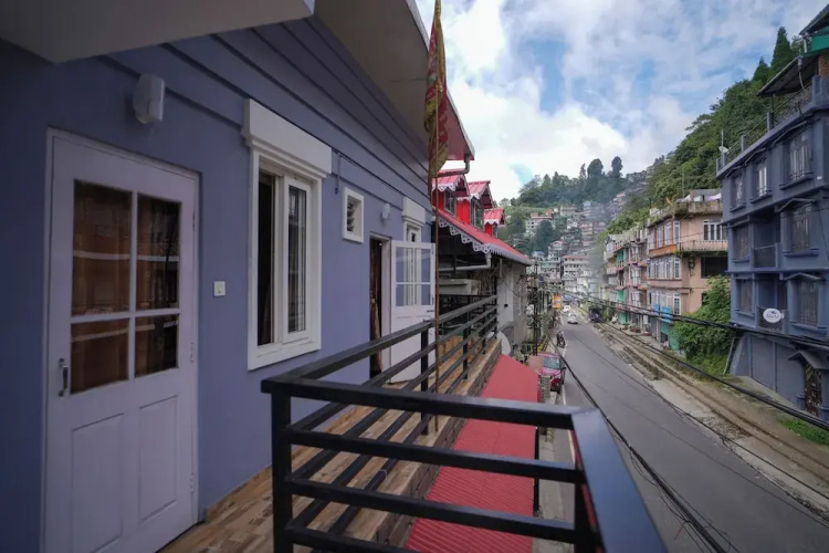 Hotel Hill Queen