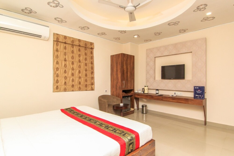 FabHotel Prime Buddha Residency