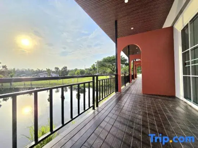 Waew Arun Garden Resort