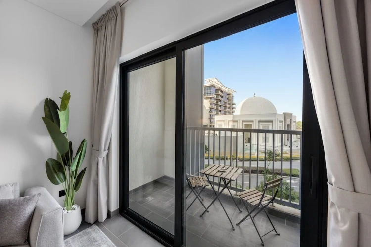 1 Bedroom Deluxe Apartment with balcony and with city view