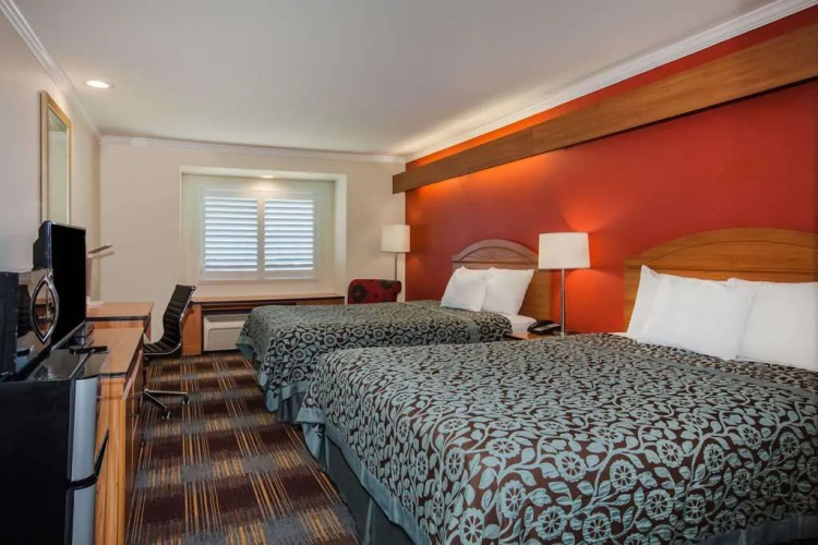 Days Inn And Suites Antioch