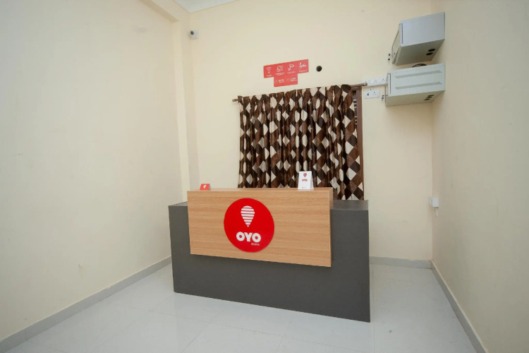 OYO 79252 INN34 Porur