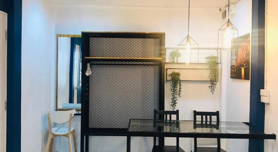Charoenpong Apartment