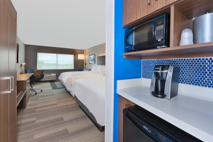 Quadruple Suite