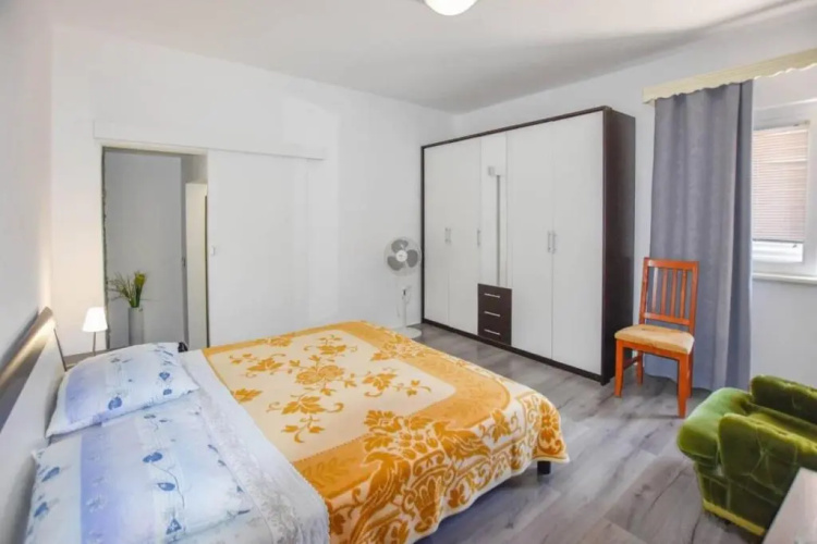 Apartment Dama-10m from beach