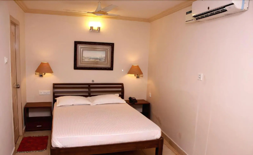 Gemini Inn