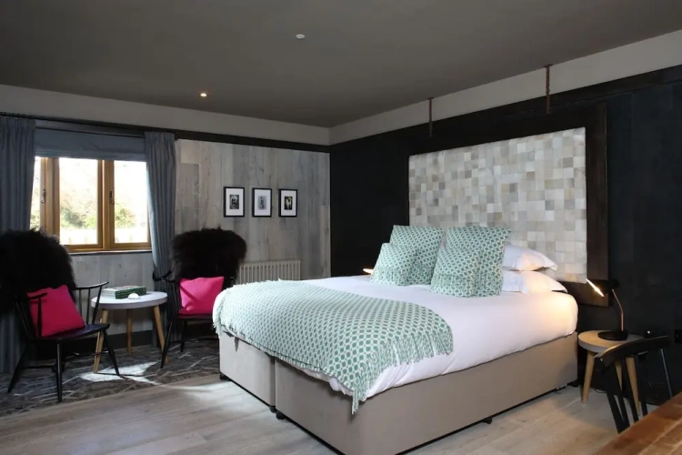 Superior room