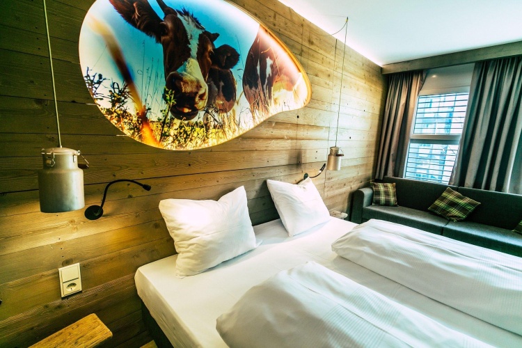 Standard Triple room