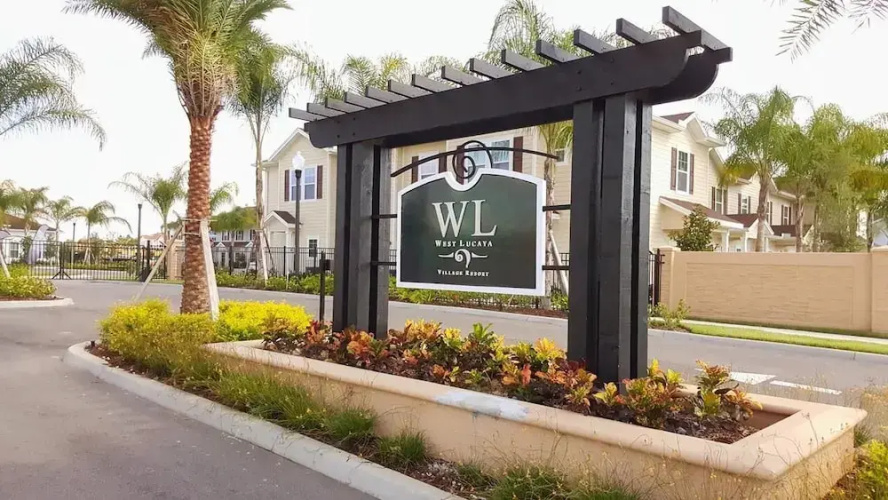 West Lucaya Resort